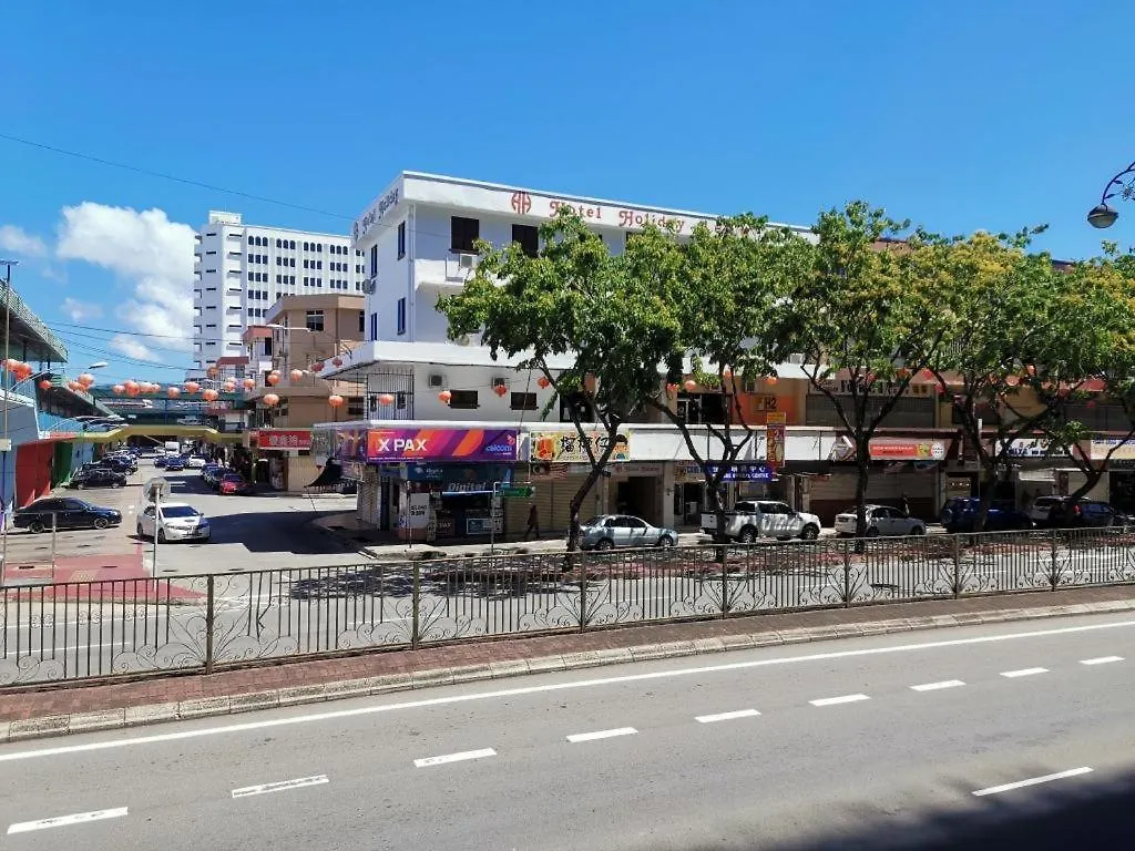 **  Hotel Holiday Kota Kinabalu Malaysia